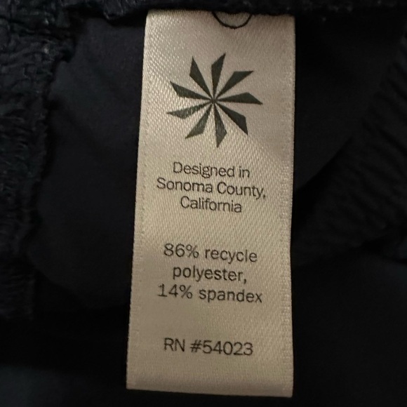 Athleta La Viva Capri Jogger Pants - Picture 6 of 6